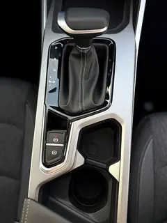 Rent a 2026 Geely Emgrand in Al Barsha 1 photo 9