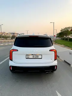2024 Kia Telluride Rental in Palm Jumeirah photo 4