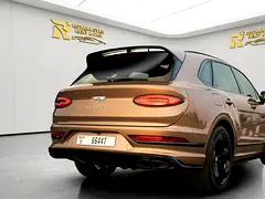 2022 Bentley Bentayga for Rent in Al Barsha 1 photo 5