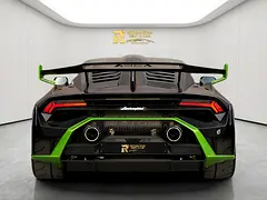 Hire 2022 Lamborghini Huracan in Al Barsha 1 photo 3