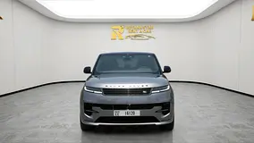 2025 Land Rover Range Rover Sport for Rent in Al Barsha 1 photo 3