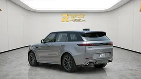 2025 Land Rover Range Rover Sport for Rent in Al Barsha 1 photo 5
