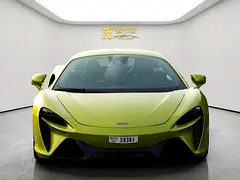 Rent 2023 McLaren Artura in Al Barsha 1 photo 3