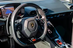 2022 Lamborghini Huracan Rental in Al Quoz 3 photo 2