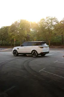 Hire 2021 Land Rover Range Rover Sport in Business Bay photo 6