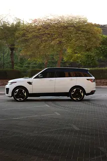 Hire 2021 Land Rover Range Rover Sport in Business Bay photo 9