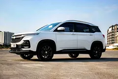 2024 Chevrolet Captiva Rental in Al Quoz 4 photo 5