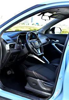 Rent 2023 Chevrolet Groove in Al Garhoud photo 10
