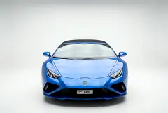 Rent a 2022 Lamborghini Huracan in Al Barsha 1 photo 2