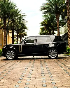 2024 Land Rover Range Rover Rental in Al Barsha 1 photo 7