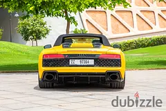 Rent a 2023 Audi R8 in Palm Jumeirah photo 4