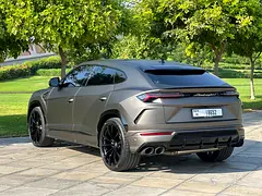 Rent a 2022 Lamborghini Urus in Palm Jumeirah photo 4