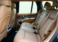 Hire 2025 Land Rover Range Rover in Al Barsha 1 photo 6