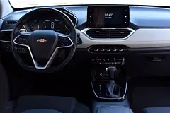 Hire 2023 Chevrolet Captiva in Al Garhoud photo 9