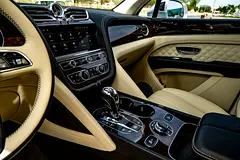Rent a 2023 Bentley Bentayga in Al Barsha 1 photo 7