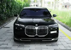 Rent 2023 BMW 7-Series in Al Quoz 4 photo 5
