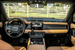 Rent 2025 Land Rover Defender in Motor City photo 4