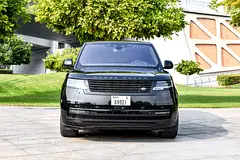 Rent a 2023 Land Rover Range Rover in Palm Jumeirah photo 4