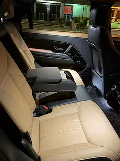 2026 Land Rover Range Rover Rental in Airport Road Area photo 5