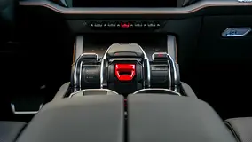 Rent a 2025 Lamborghini Urus in Al Quoz Industrial Area 3 photo 5