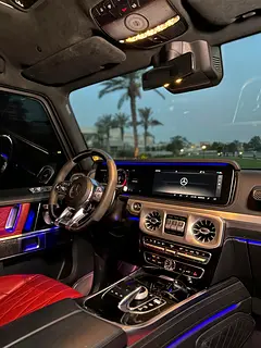 Rent a 2023 Mercedes-Benz G-Class in Central Park photo 4
