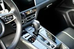 2023 Porsche Macan Rental in Al Barsha 1 photo 5