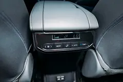 2023 Toyota Highlander Rental in Nad Al Sheba 3 photo 7
