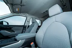 2023 Toyota Highlander Rental in Nad Al Sheba 3 photo 9