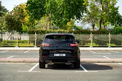 2025 Land Rover Range Rover Sport for Rent in Al Barsha 1 photo 4