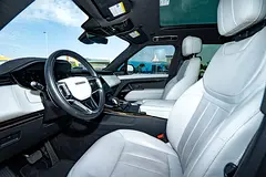 2025 Land Rover Range Rover Sport for Rent in Al Barsha 1 photo 7