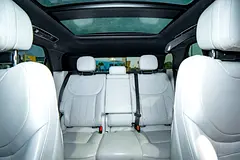 2025 Land Rover Range Rover Sport for Rent in Al Barsha 1 photo 8