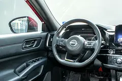 Rent a 2024 Nissan Pathfinder in Azizi Riviera photo 4