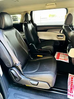 2024 Kia Carnival Rental in Al Mamzar photo 9