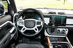 Hire 2022 Land Rover Defender in Business Bay photo 5