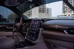 2025 GMC Yukon Rental in Business Bay photo 8