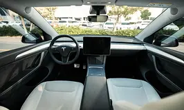 2023 Tesla Model Y for Rent in Dubai International Airport photo 4