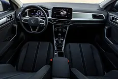 2023 Volkswagen T-Roc Rental in Nad Al Sheba 3 photo 7