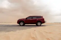 Hire 2023 Nissan Xterra in Nad Al Sheba 3 photo 5