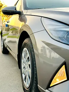 Hire 2022 Hyundai Elantra in Nad Al Sheba 3 photo 4