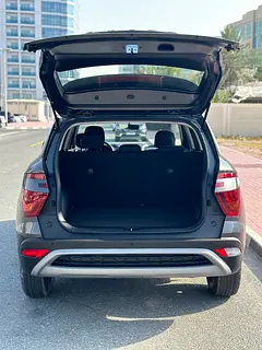 Rent 2024 Hyundai Creta in Port Saeed photo 8