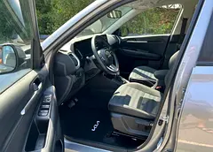 Rent 2023 Kia Sonet in Dubai Sports City photo 7
