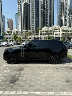 2024 Land Rover Range Rover for Rent in Al Sufouh photo 4
