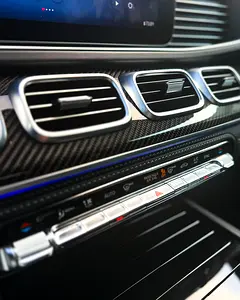 Hire 2024 Mercedes-Benz GLE-Class in Al Barsha 1 photo 7