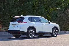 2024 Nissan Rogue Rental in Al Jaddaf photo 4