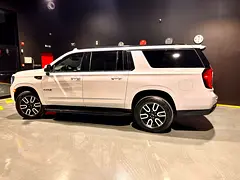 2023 GMC Yukon for Rent in Al Quoz Industrial Area 2 photo 4
