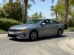 Rent a 2022 Kia K5 in Dubai International Airport photo 2